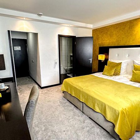 Hotel Moers Van Der Valk ภายนอก รูปภาพ